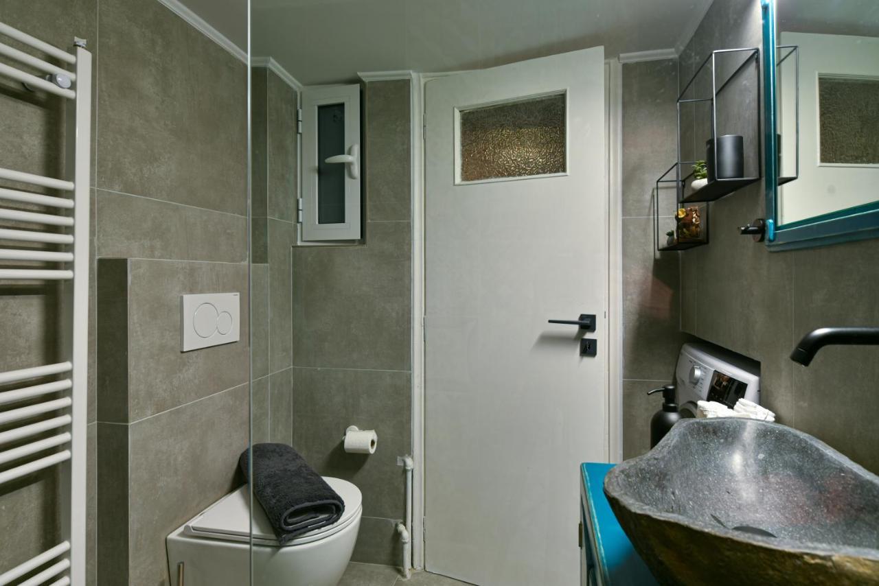 Newvintage Apartment Атина Екстериор снимка