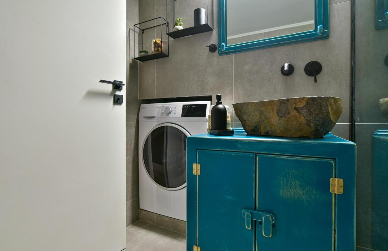 Newvintage Apartment Атина Екстериор снимка